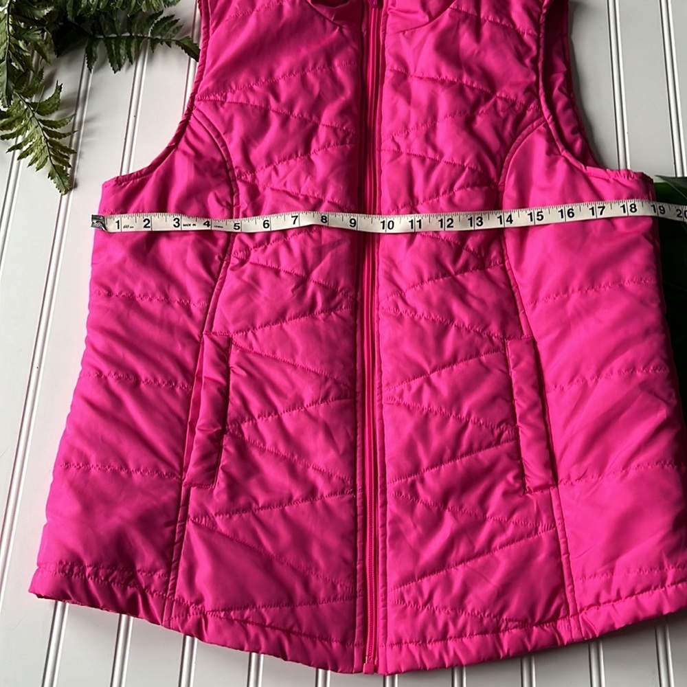 Pink puffer vest lightweight zip up - Picture 3 of 10